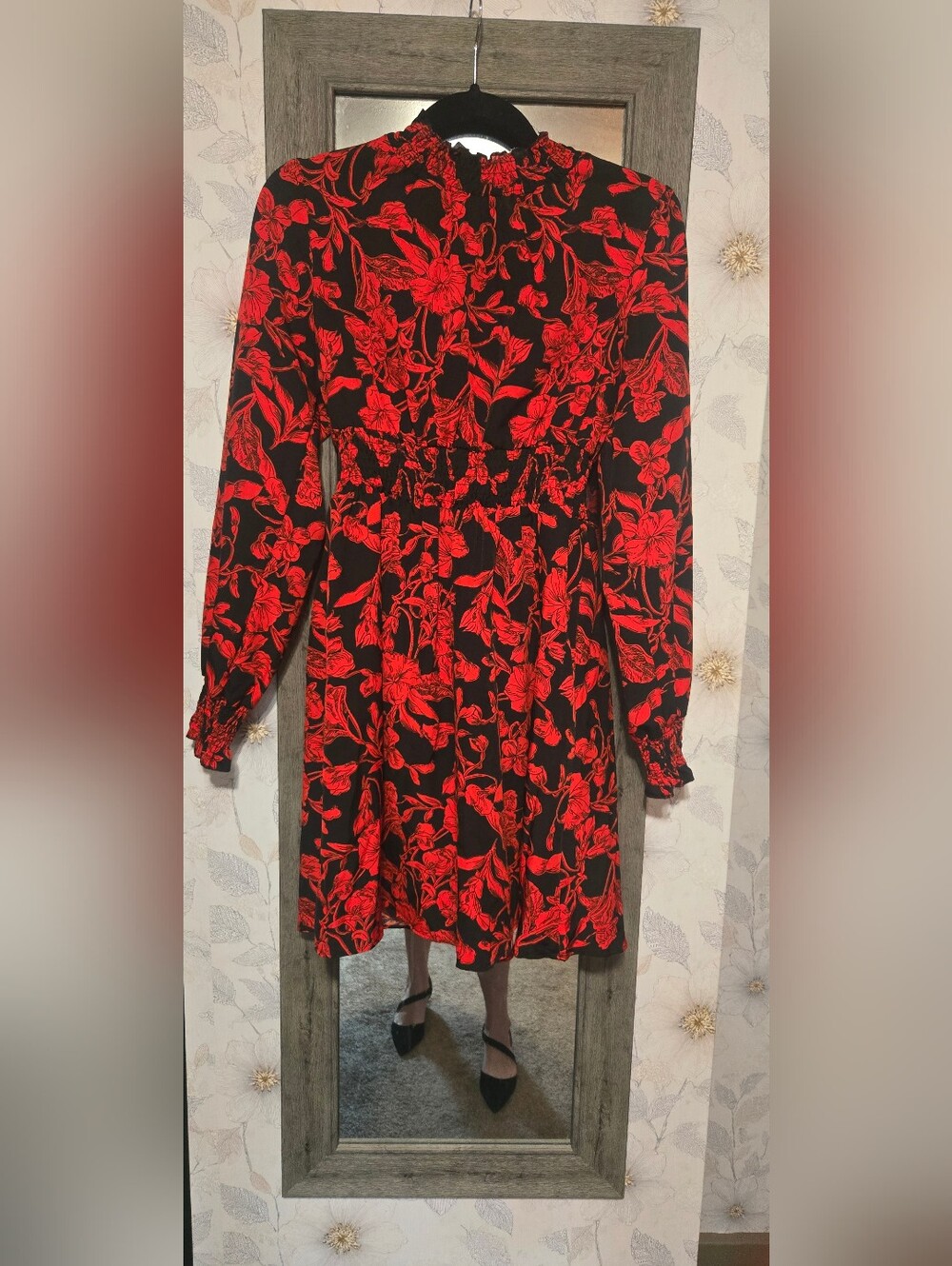 Black & Red Floral Long Sleeve Smock Waist Dress